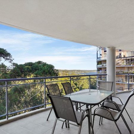 Beautiful Family Retreat With Large Balcony & Pool Apartment Gosford Exterior photo