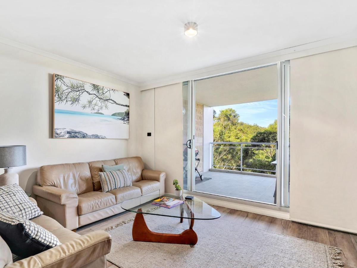 Beautiful Family Retreat With Large Balcony & Pool Apartment Gosford Exterior photo