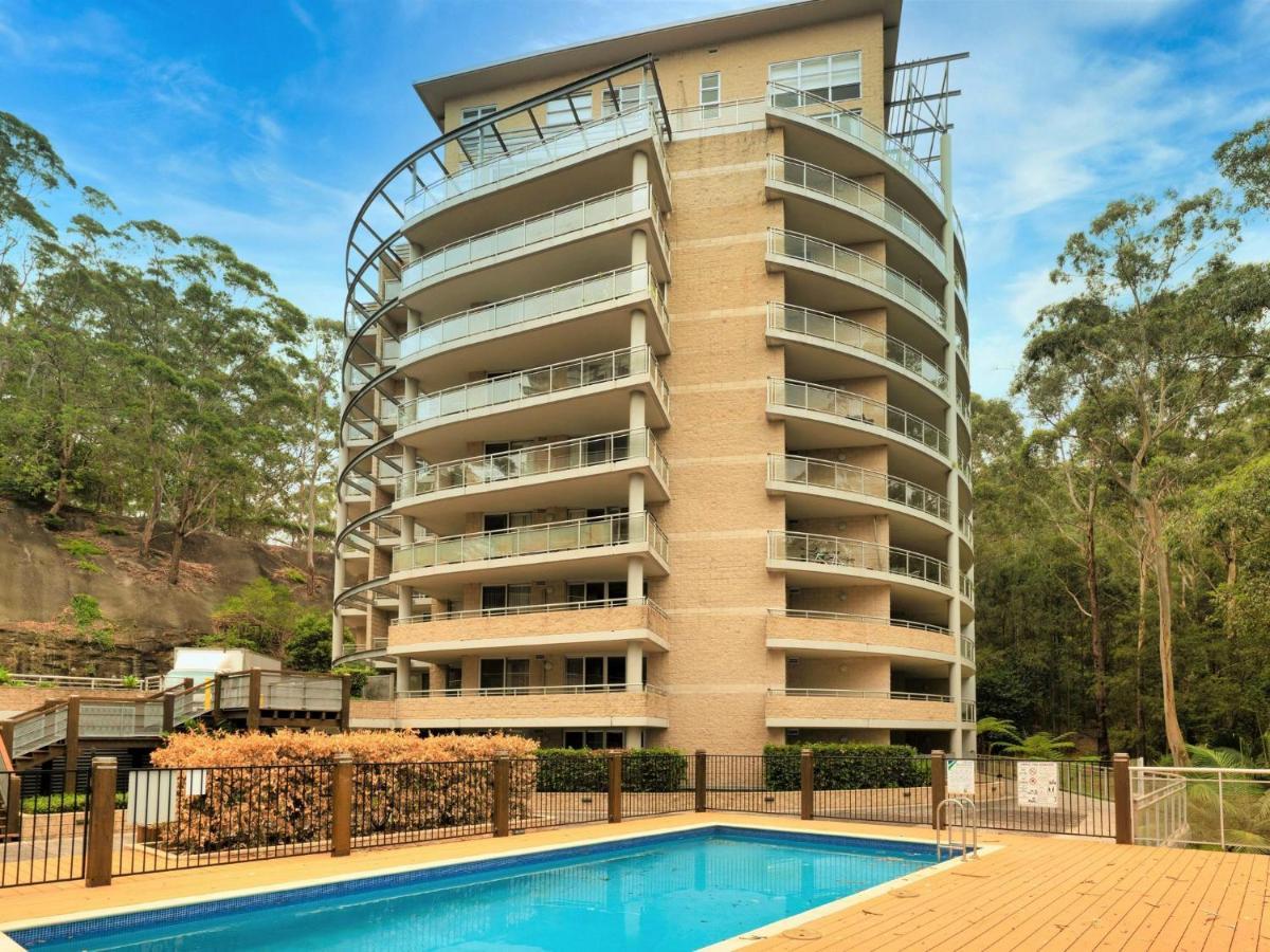 Beautiful Family Retreat With Large Balcony & Pool Apartment Gosford Exterior photo